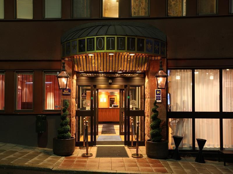 BEST WESTERN HOTEL KOM 3*