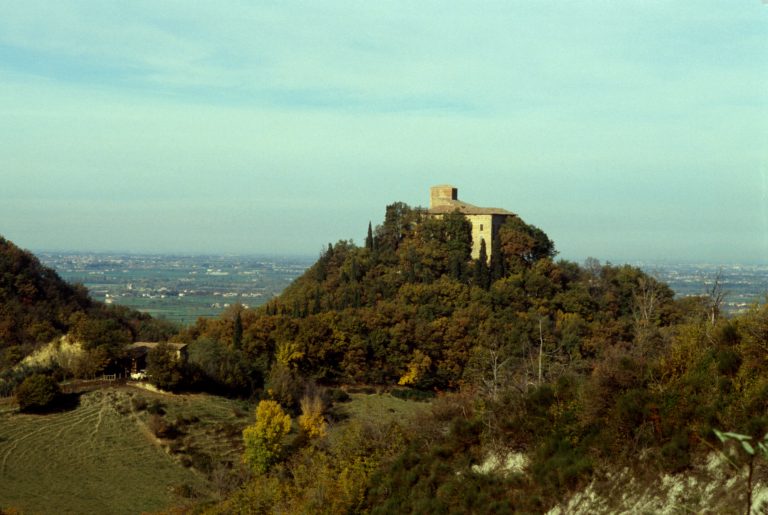 Sistemazione in zona